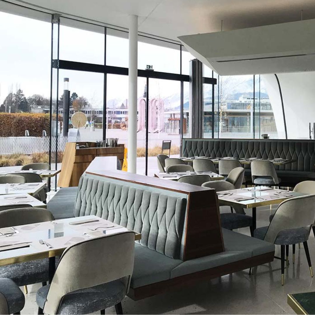 Diseño interiores Restaurante Daniels Swarovski Kristallwelten - Mobiliario Belta Frajumar