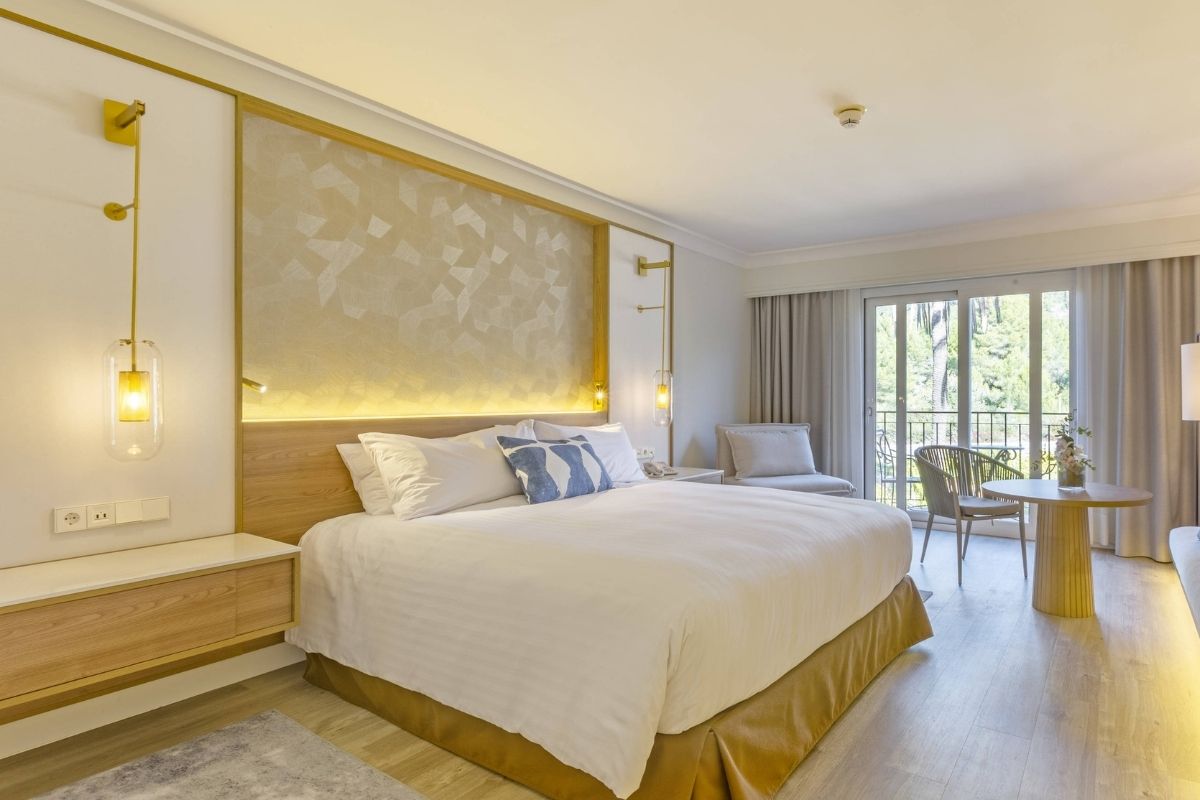ELLA cama para Hotel - Mobiliario Contract Hospitality Belta Frajumar