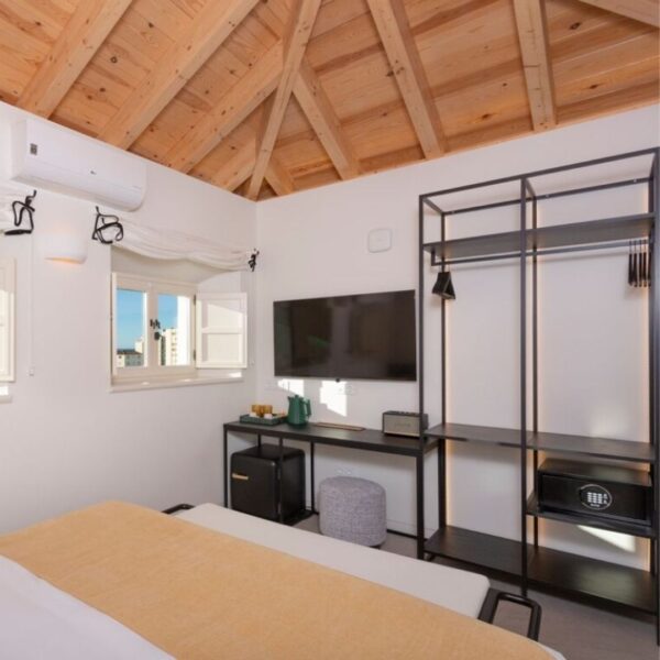 HALT escritorio - Mobiliario Living Hospitality Belta Frajumar