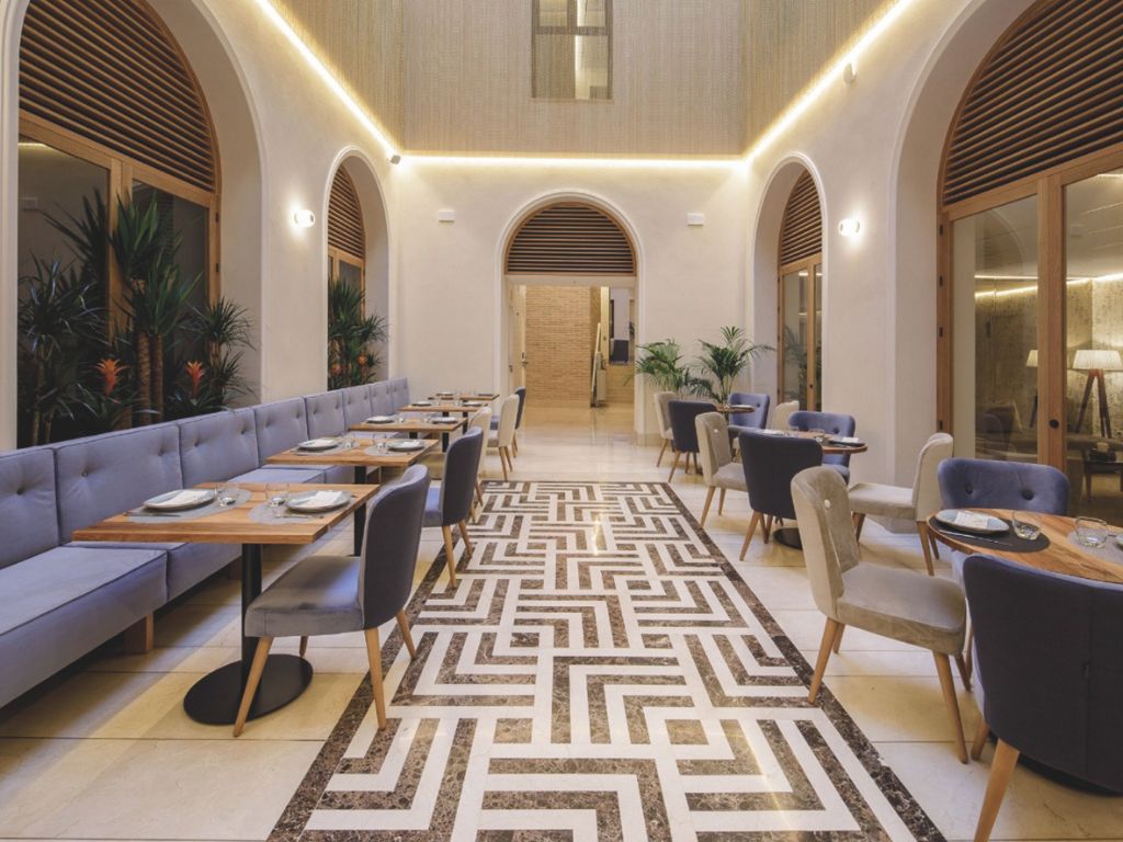 Hotel Unuk Soho Sevilla - Mobiliario para restaurantes de hoteles - Proyectos contract Frajumar