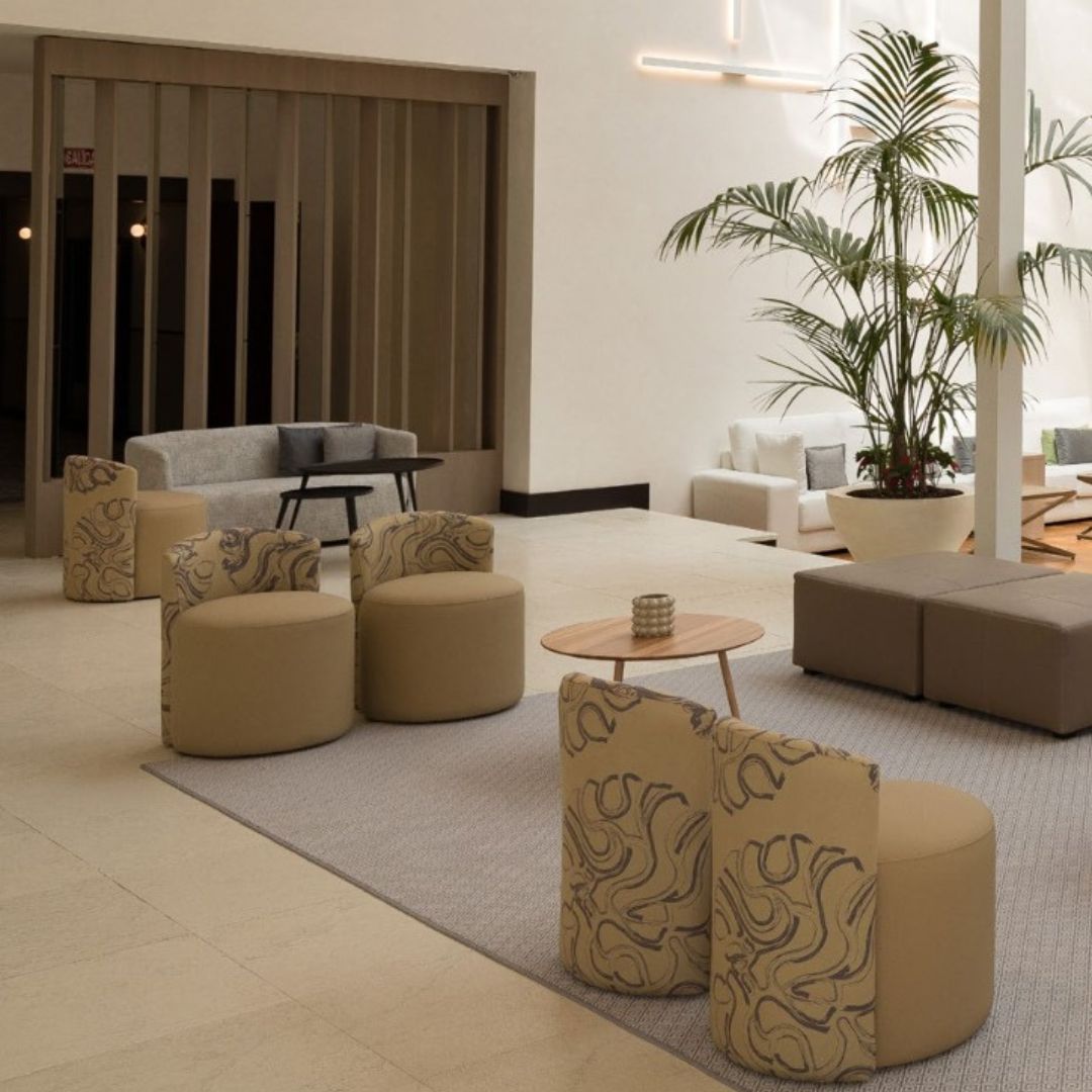 TIPP puff - Mobiliario Beltá Frajumar