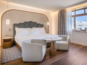 Mobiliario Contract para Hotel de Lujo Frajumar - Grand Hotel Centenari, Autograph Collection - Valencia